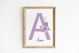 Decoración floral morada para guardería, lámina con nombre de niña lila, arte de lavanda para guardería