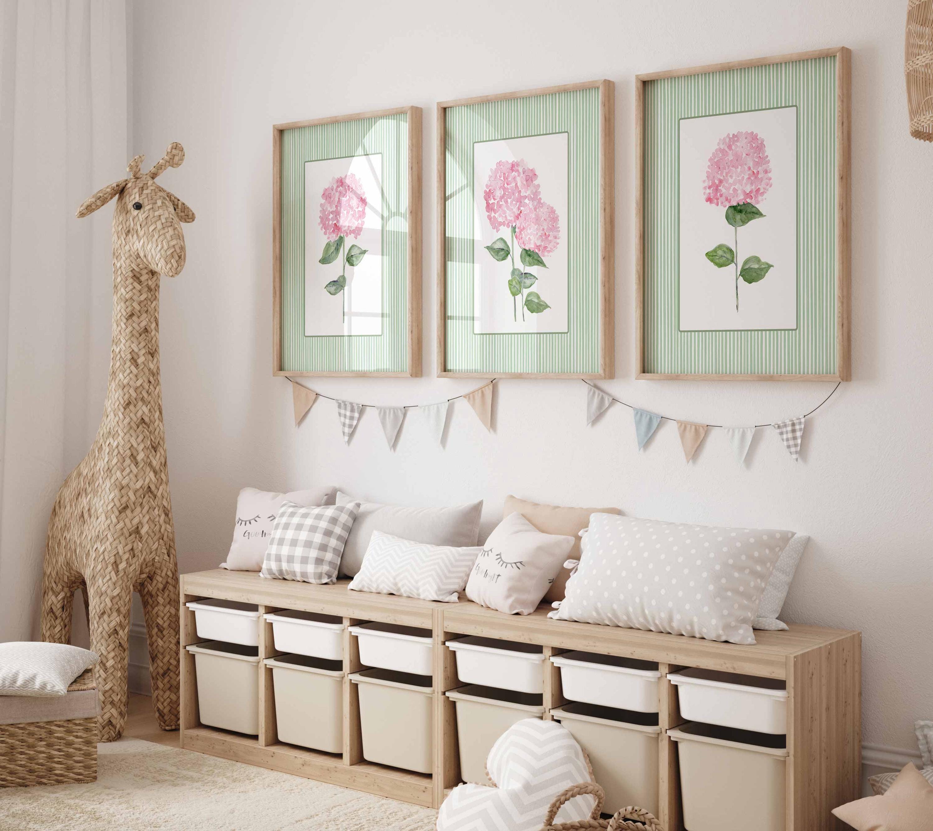 Impression d'hortensia rose, ensemble de 3 décorations murales rose et vert, décoration côtière à rayures, affiche grand-millennial pour chambre d'enfant, peinture florale à l'aquarelle Image secondaire du produit