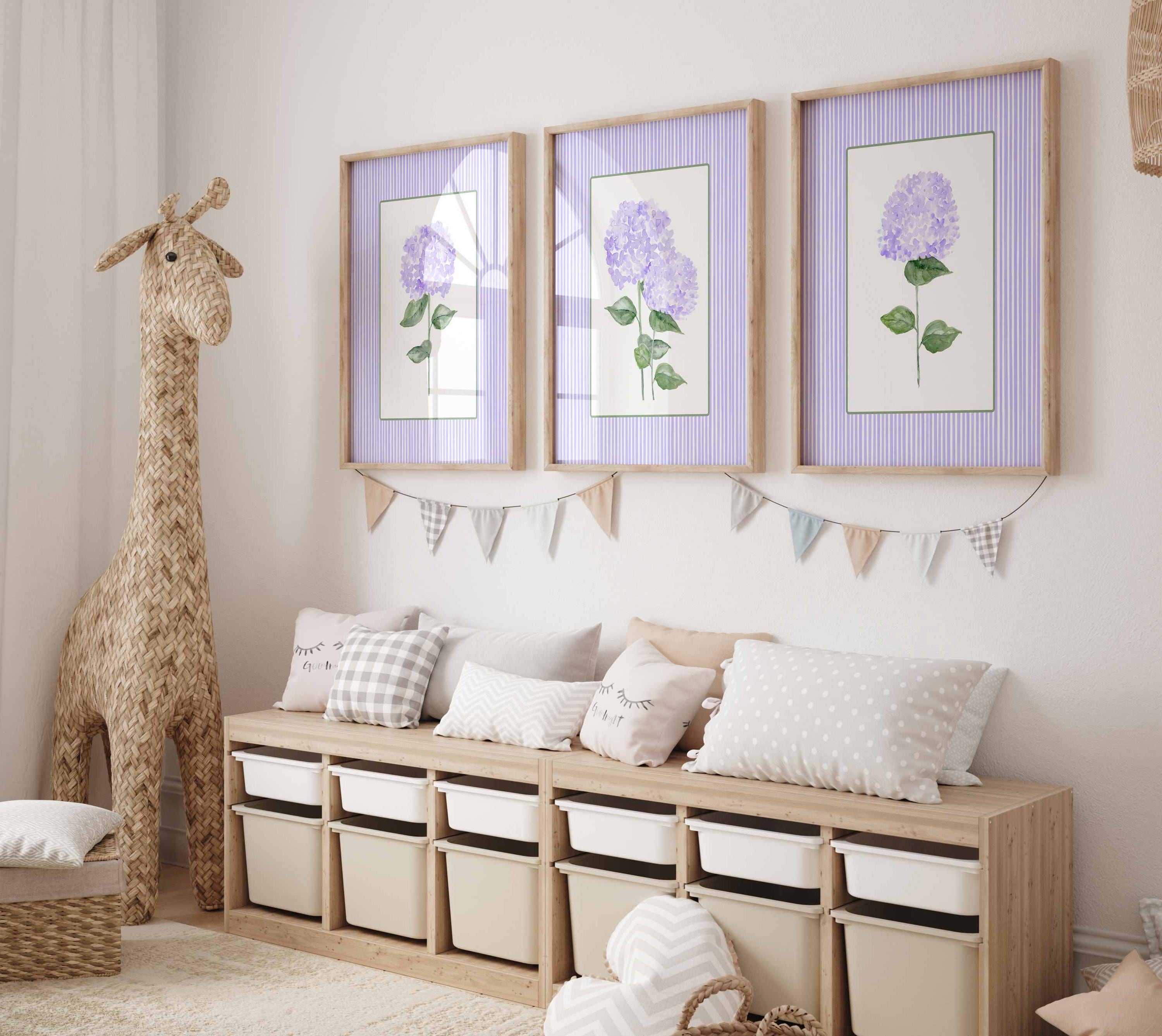 Lámina de hortensias moradas, juego de 3 cuadros, decoración costera de rayas, arte estilo "grandmillennial" de tendencia, sala de estar estilo granja, póster de flores para habitación infantil Imagen secundaria del producto