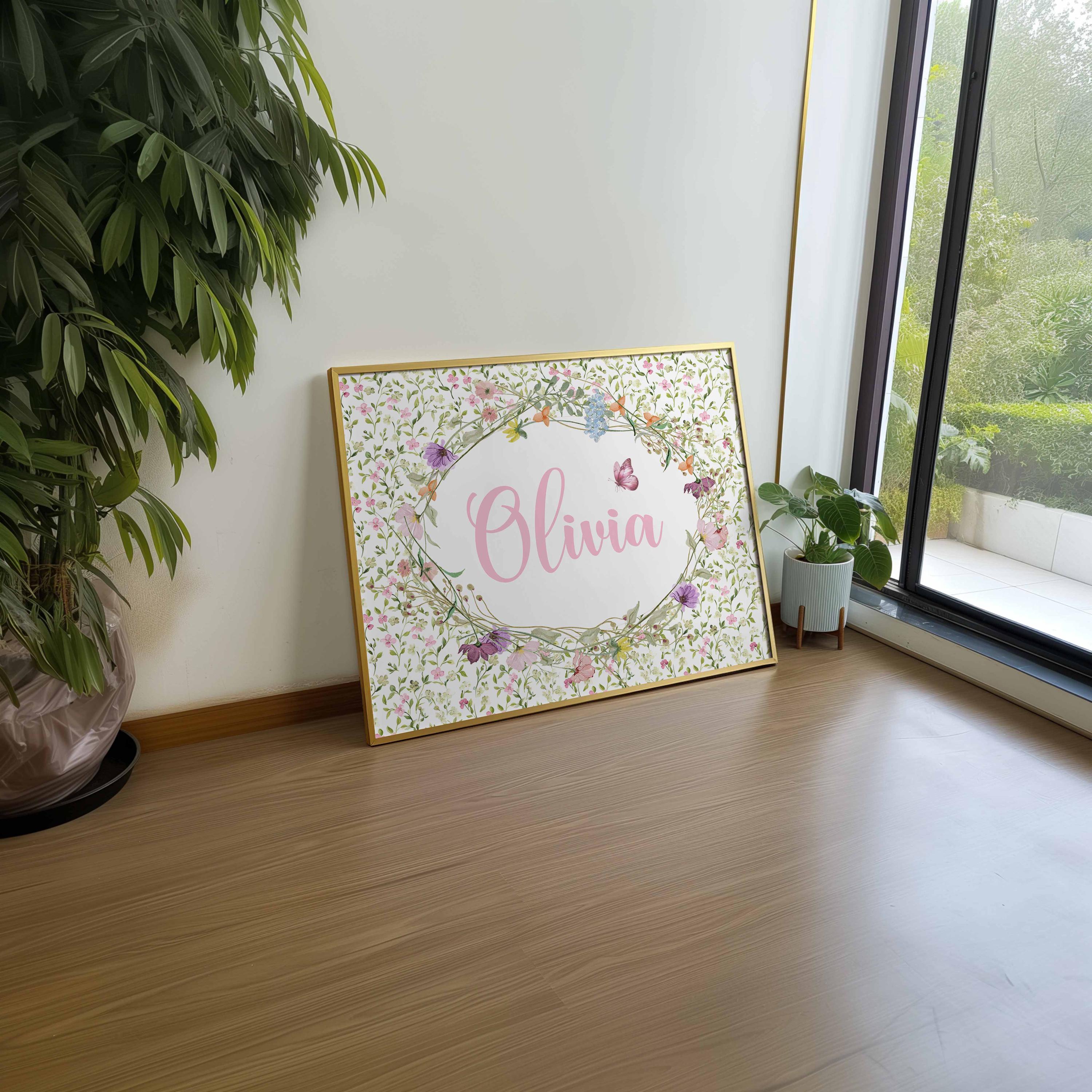 Letrero con nombre de niña de flores silvestres, láminas para guardería en rosa y verde, decoración personalizada para habitación de niña, arte de pared estilo cottagecore para niños Imagen secundaria del producto