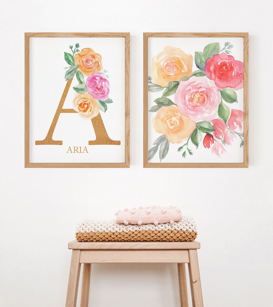 Lámina Decorativa Letrero Nombre Floral para Guardería, Set de 2 Láminas Acuarela Floral con Nombres de Bebé Imagen secundaria del producto