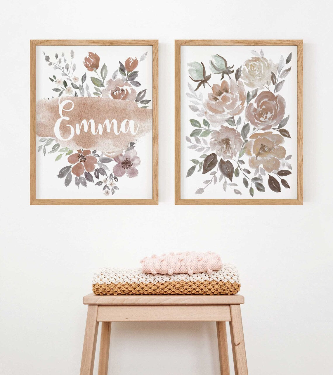 Set de 2 láminas artísticas florales marrones imprimibles, cartel lila con nombre personalizado para habitación de bebé niña Imagen secundaria del producto
